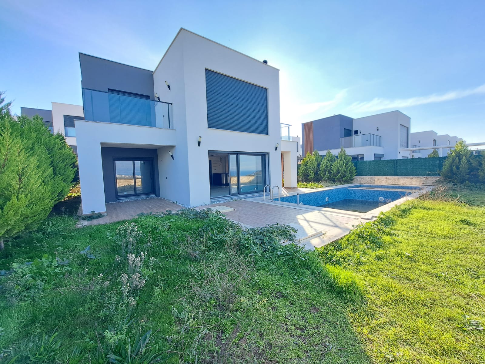 4+1 DETACHED VILLA WITH PRIVATE POOL NEAR KUŞADASI CENTER