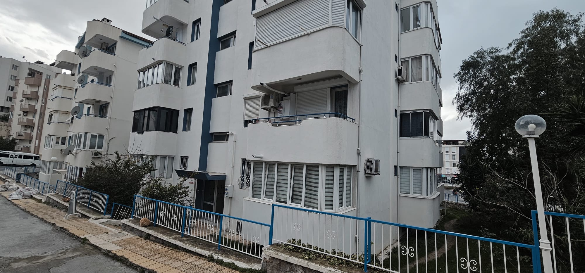 KUŞADASI  EGE MAHALLESİNDE 3+1 TEK DAİRE FİYATINA 2 DAİRE