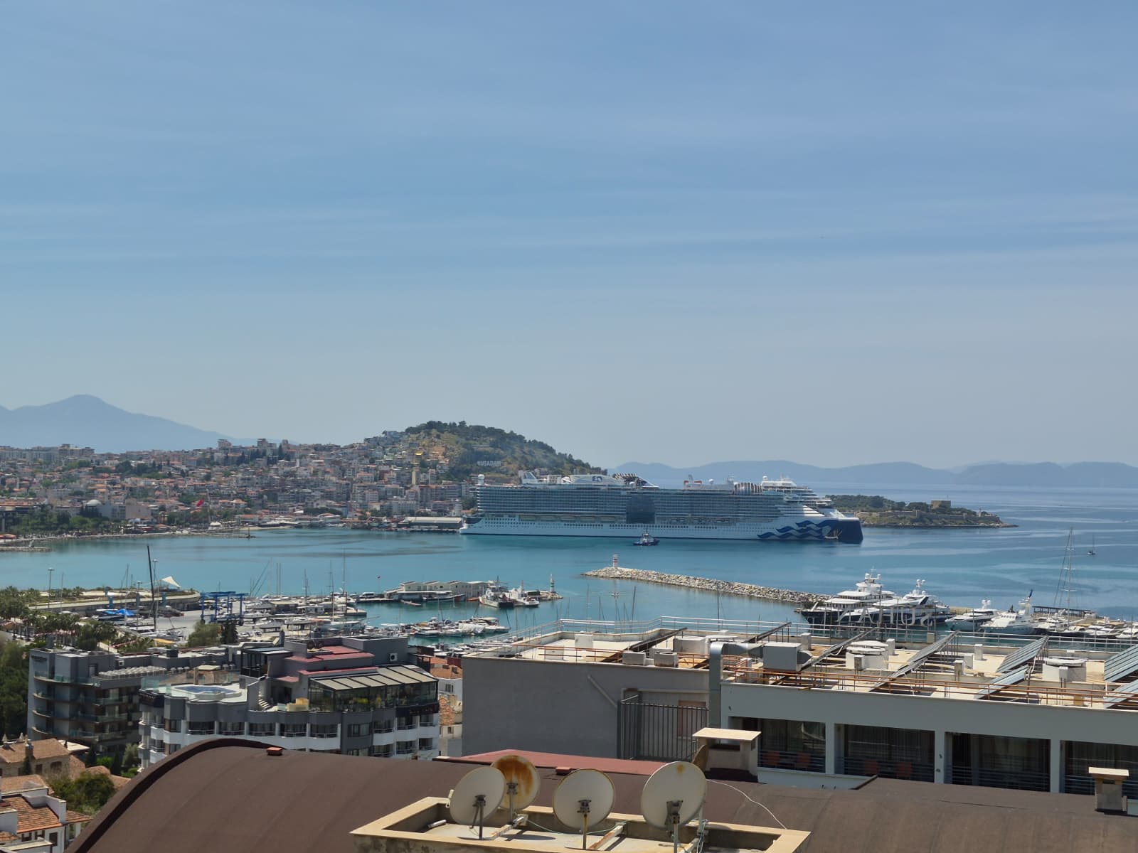Kuşadası Marina da Manzaralı Satılık Çatı Dubleks